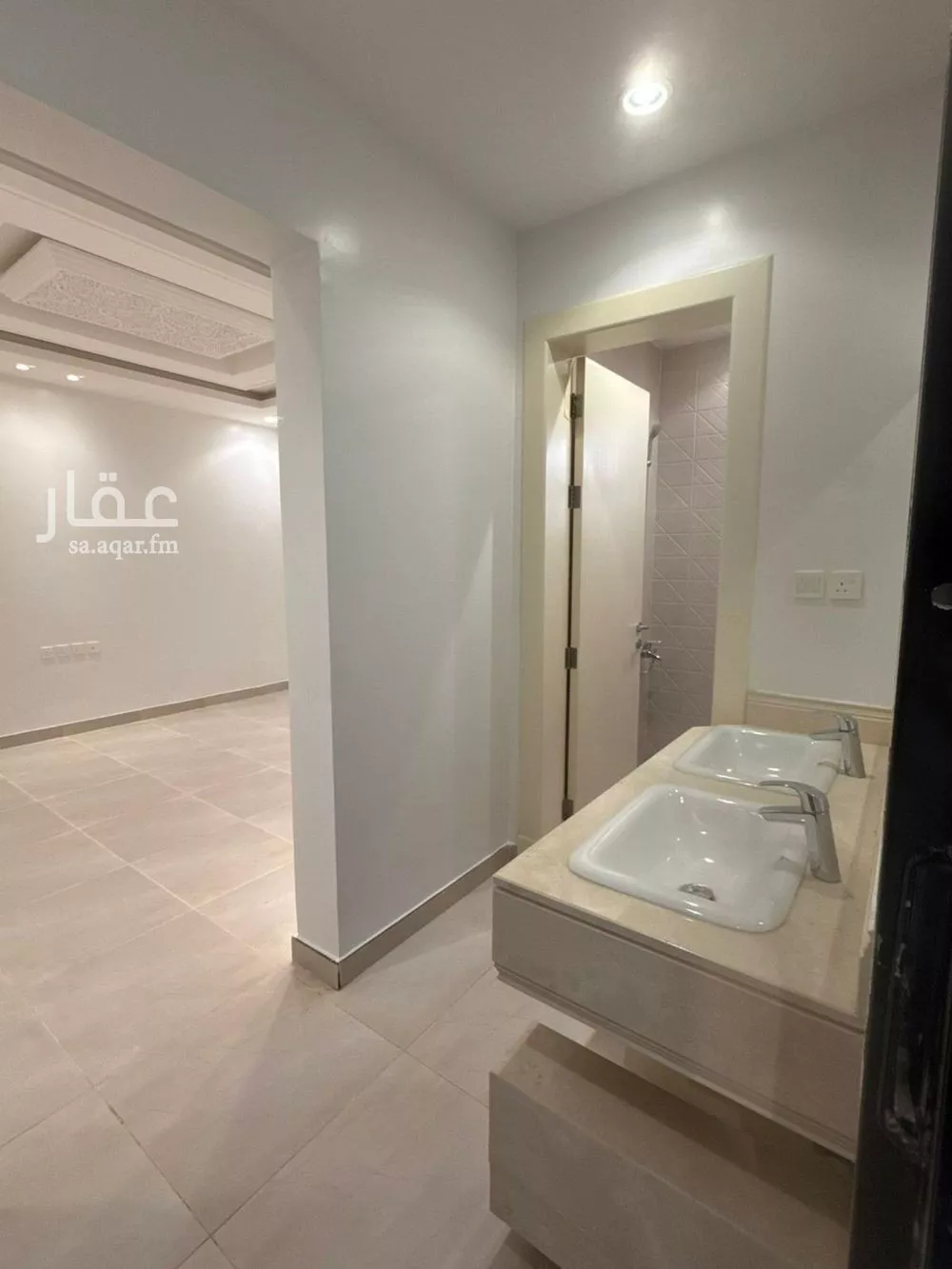 دور 3 غرف في العارض 4