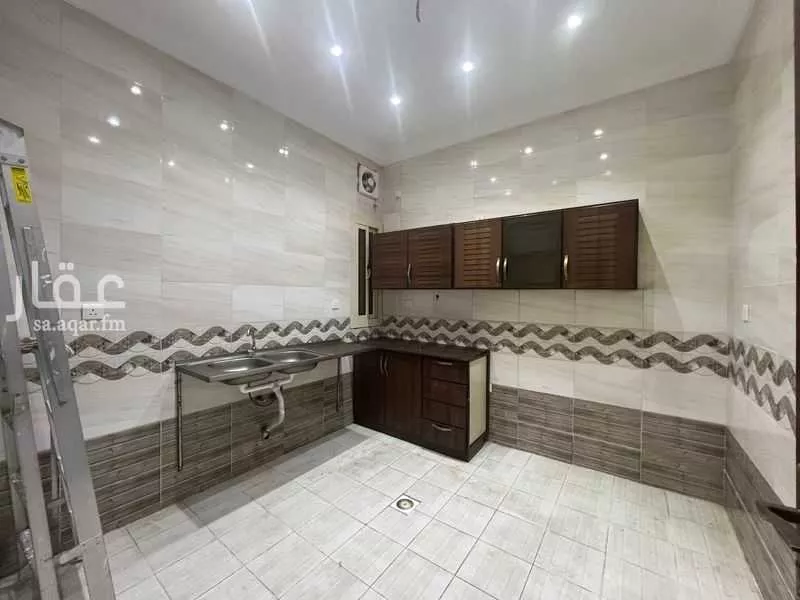 شقة 4 غرف في الصوارى 3