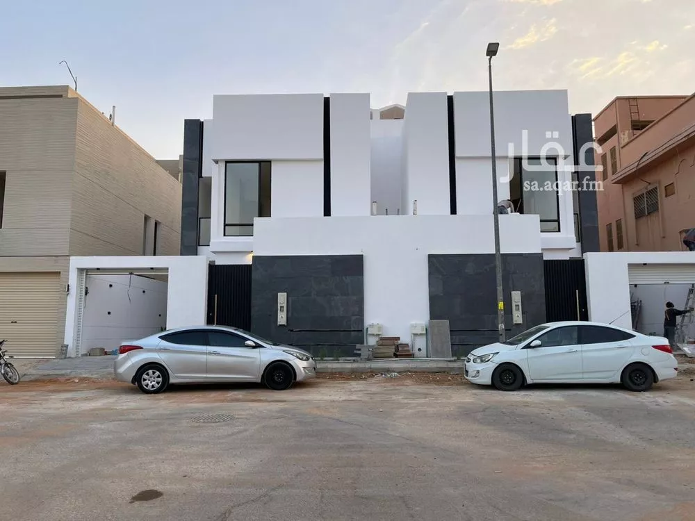 4 bedroom villa in Badr 2