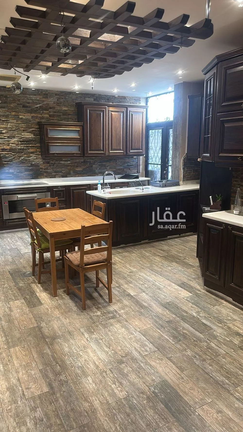 فيلا 7 غرف في الربوة 8
