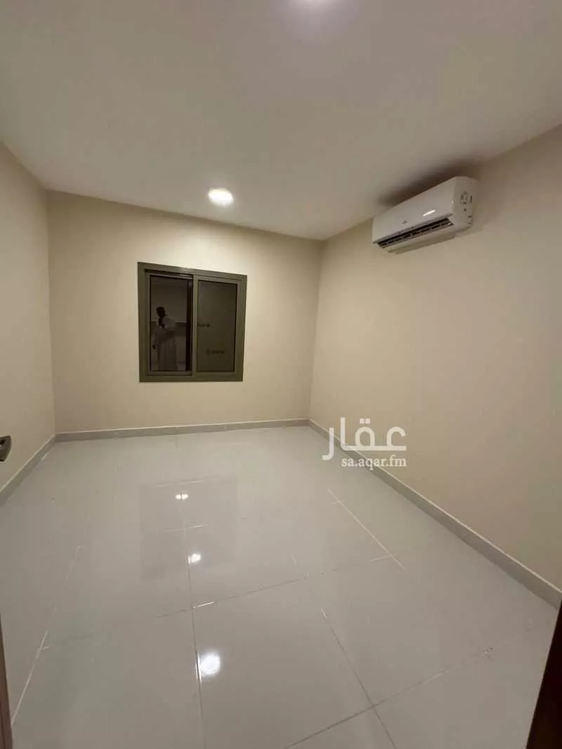 فيلا 4 غرف في العارض 4