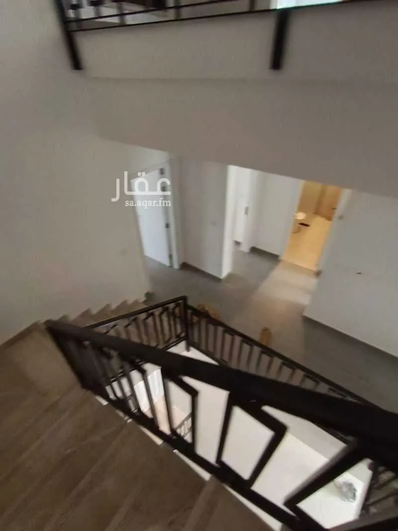 فيلا 7 غرف في النرجس 12
