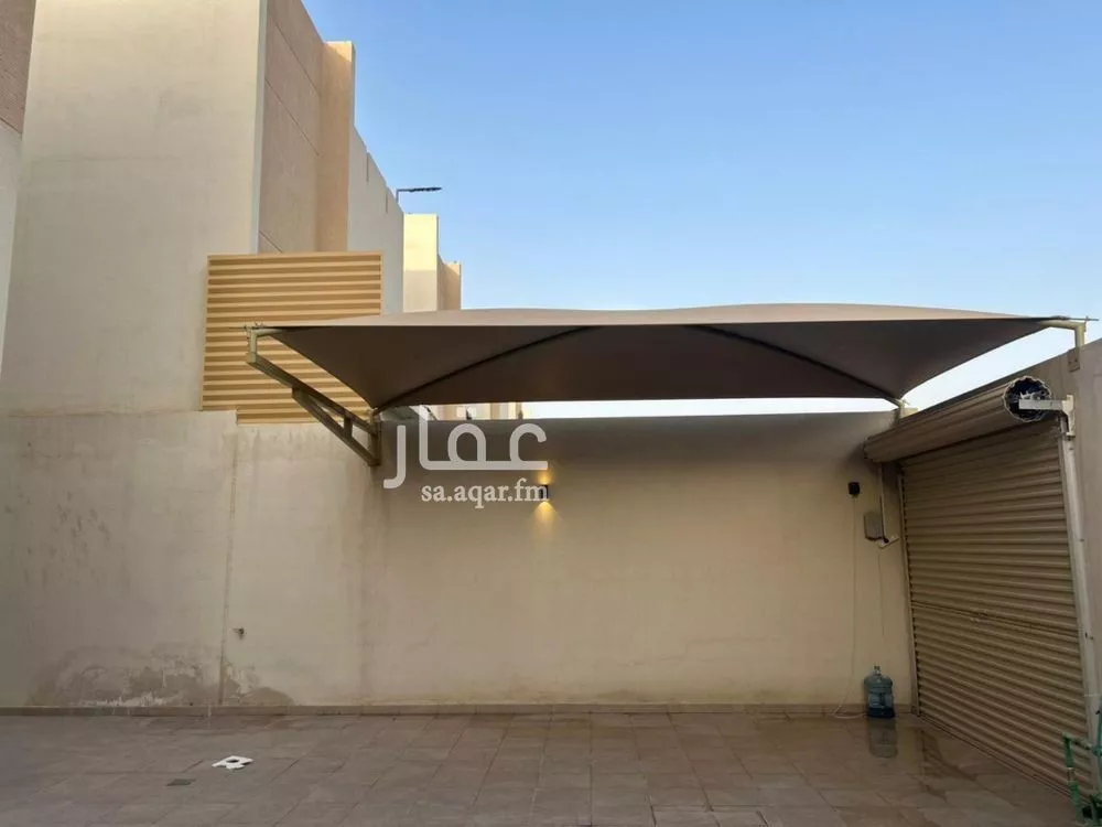 فيلا 5 غرف في الجنادرية 9