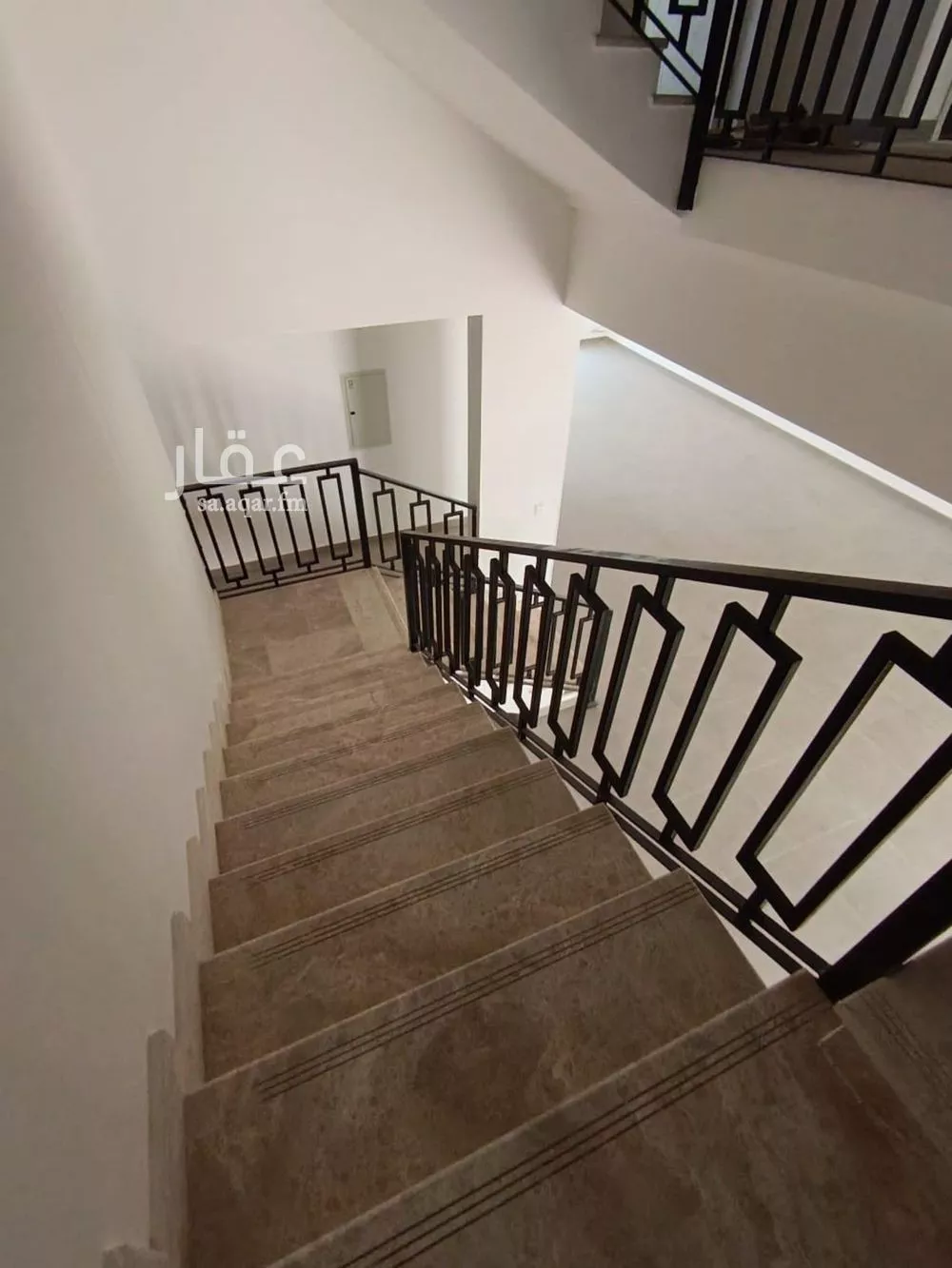 7 bedroom villa in Al Narjis 9