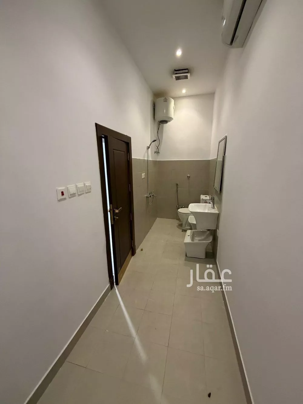 فيلا 10 غرف في النرجس 4