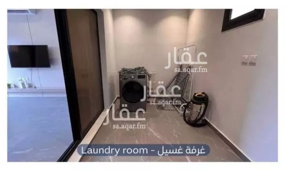 فيلا 6 غرف في العارض 12