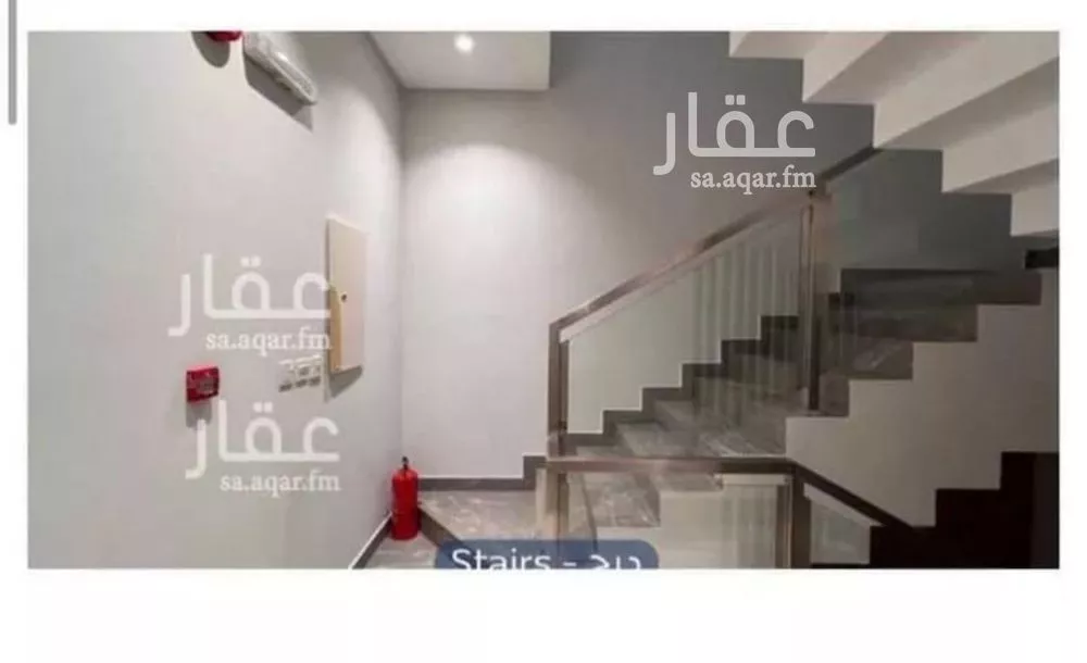 فيلا 6 غرف في العارض 8