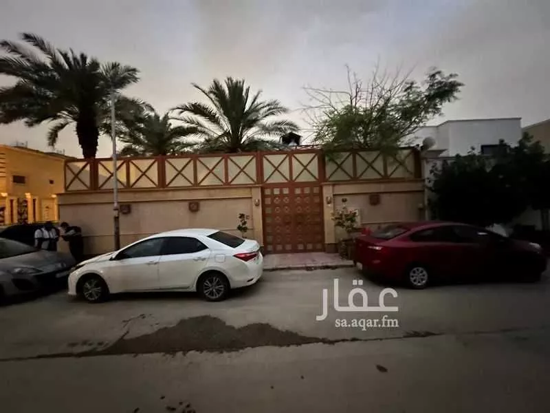 فيلا 8 غرف في الزهراء 4