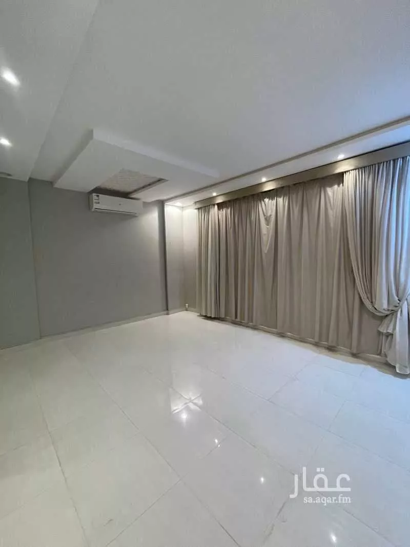 8 bedroom villa in Ash Sharq 2