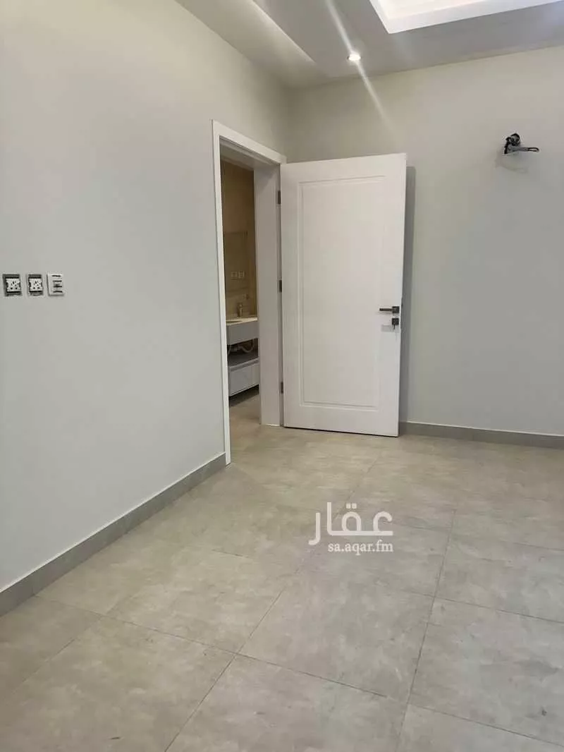 شقة  في الريان 3