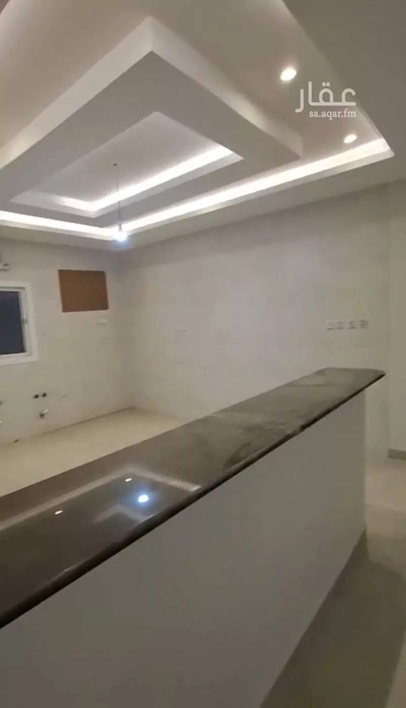 شقة  في الريان 5