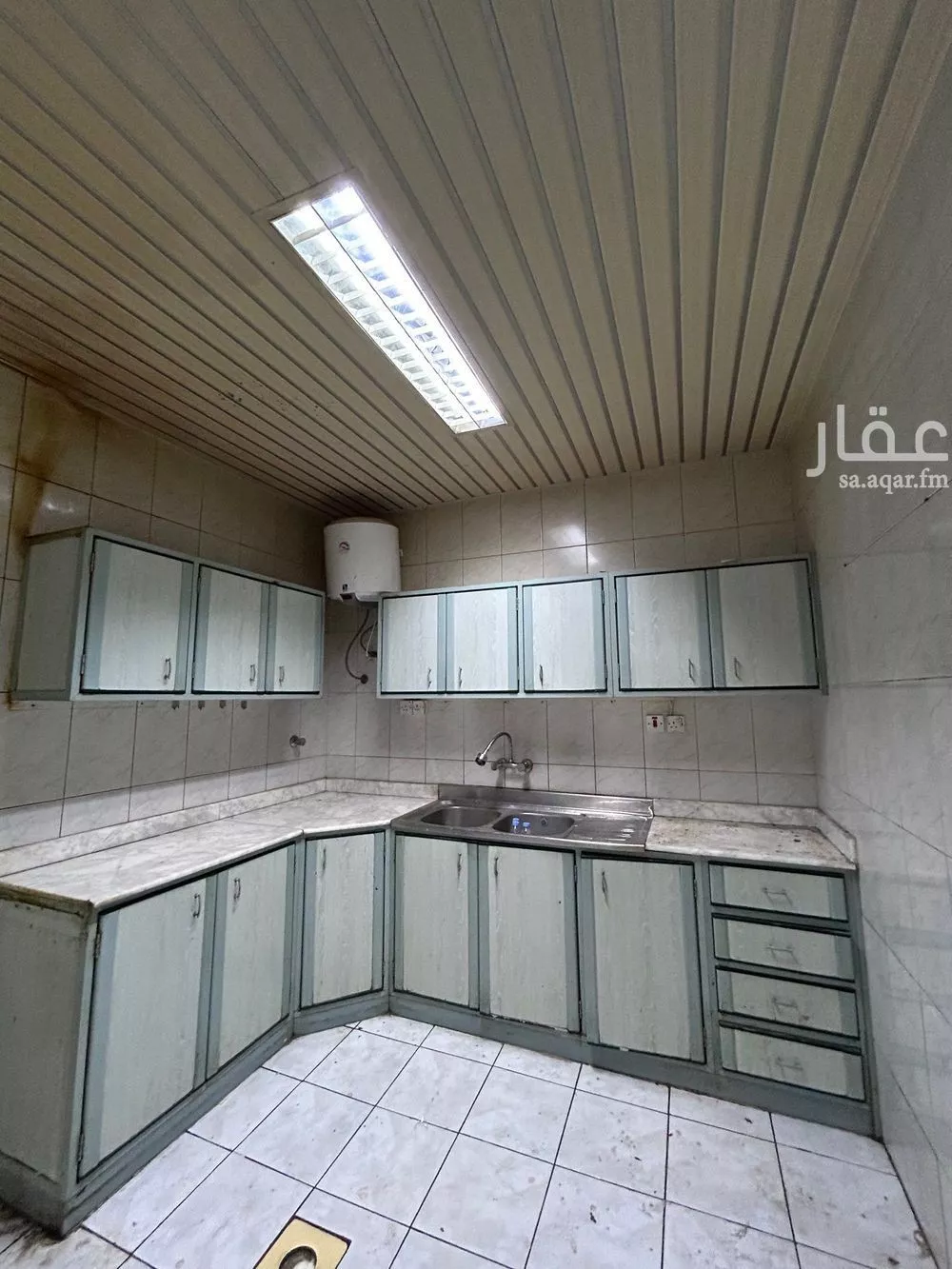 4 bedroom apartment in Al Wizarat 4