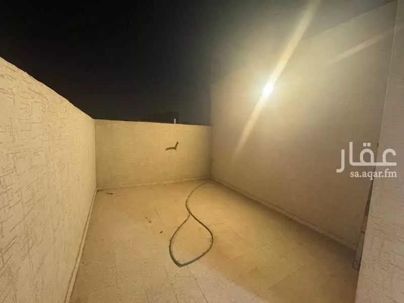 فيلا 8 غرف في الرمال 3