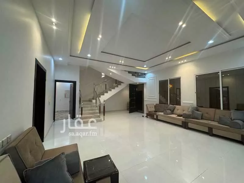 فيلا 8 غرف في الرمال 24