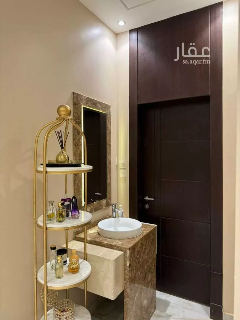 فيلا 5 غرف في العارض 5