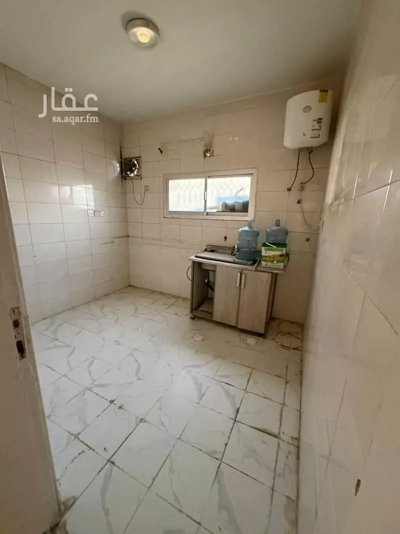 فيلا 13 غرف في العزيزية 5