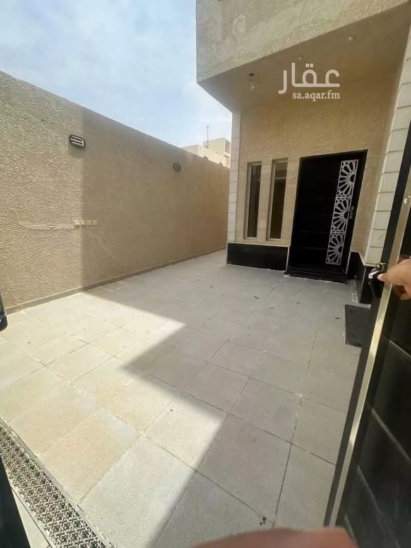 فيلا 5 غرف في الرمال 3