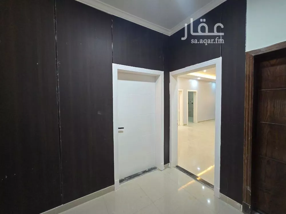 شقة 4 غرف في ضاحية الملك فهد 22