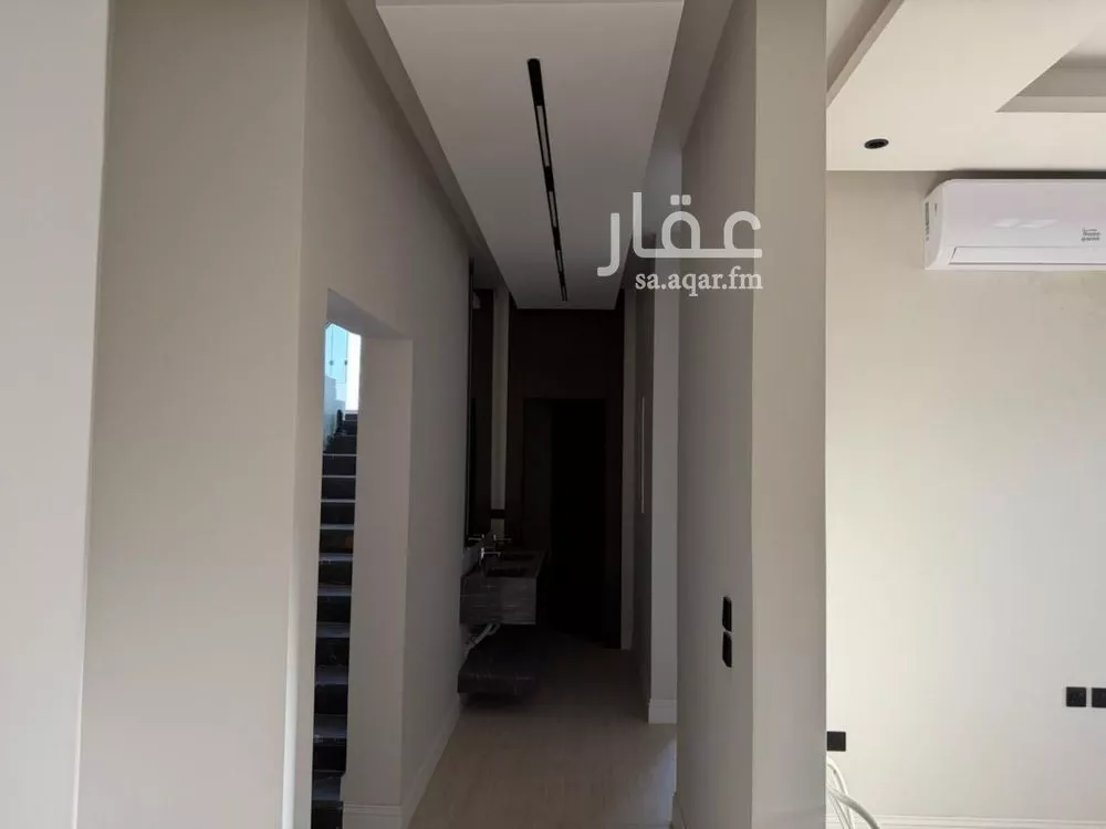 4 bedroom villa in Al Aridh 21