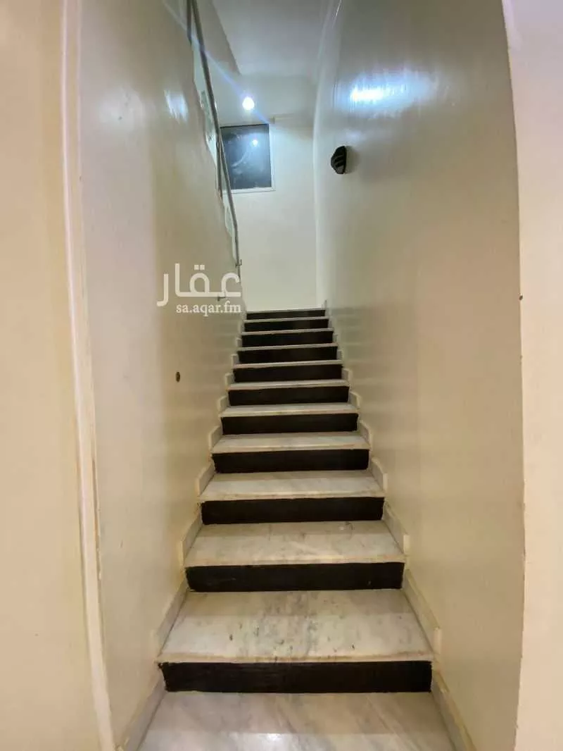 فيلا 6 غرف في الرمال 13