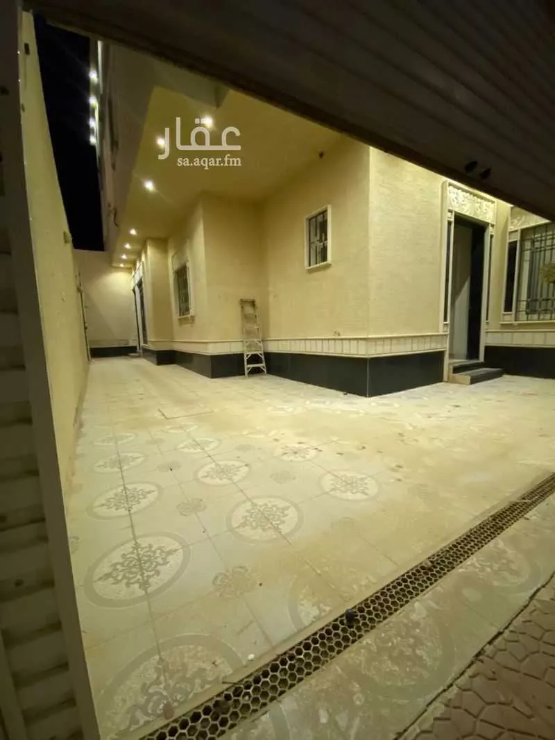 فيلا 6 غرف في الرمال 8