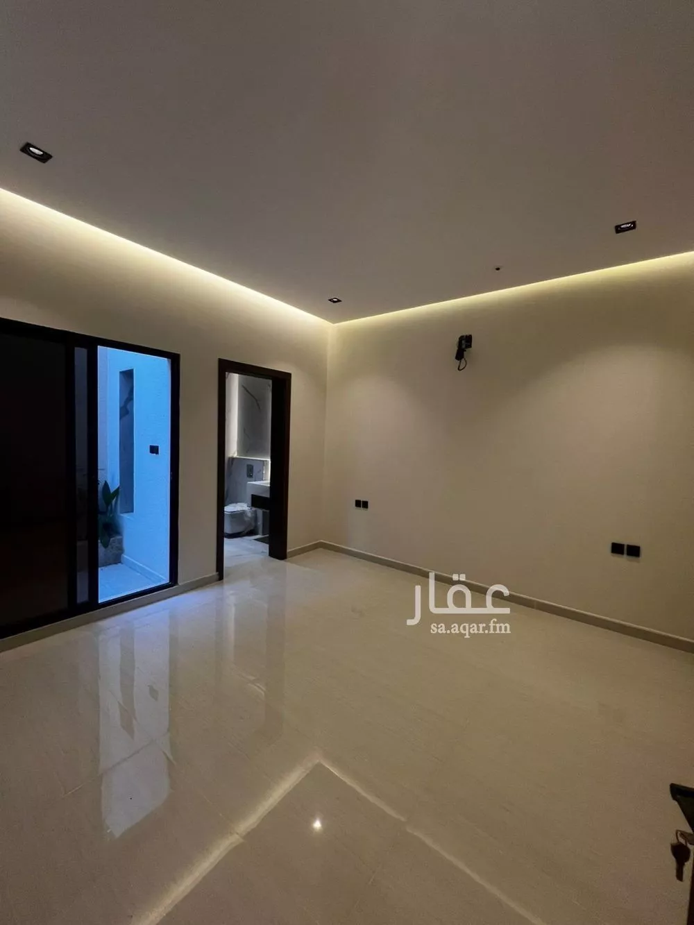 فيلا 4 غرف في النرجس 15