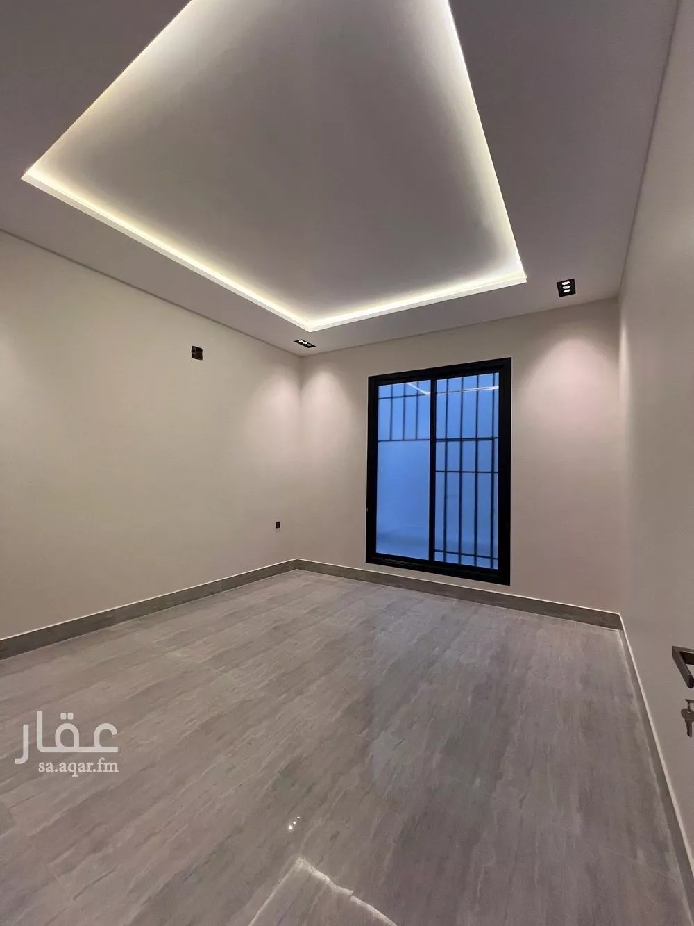 فيلا 4 غرف في الرمال 7