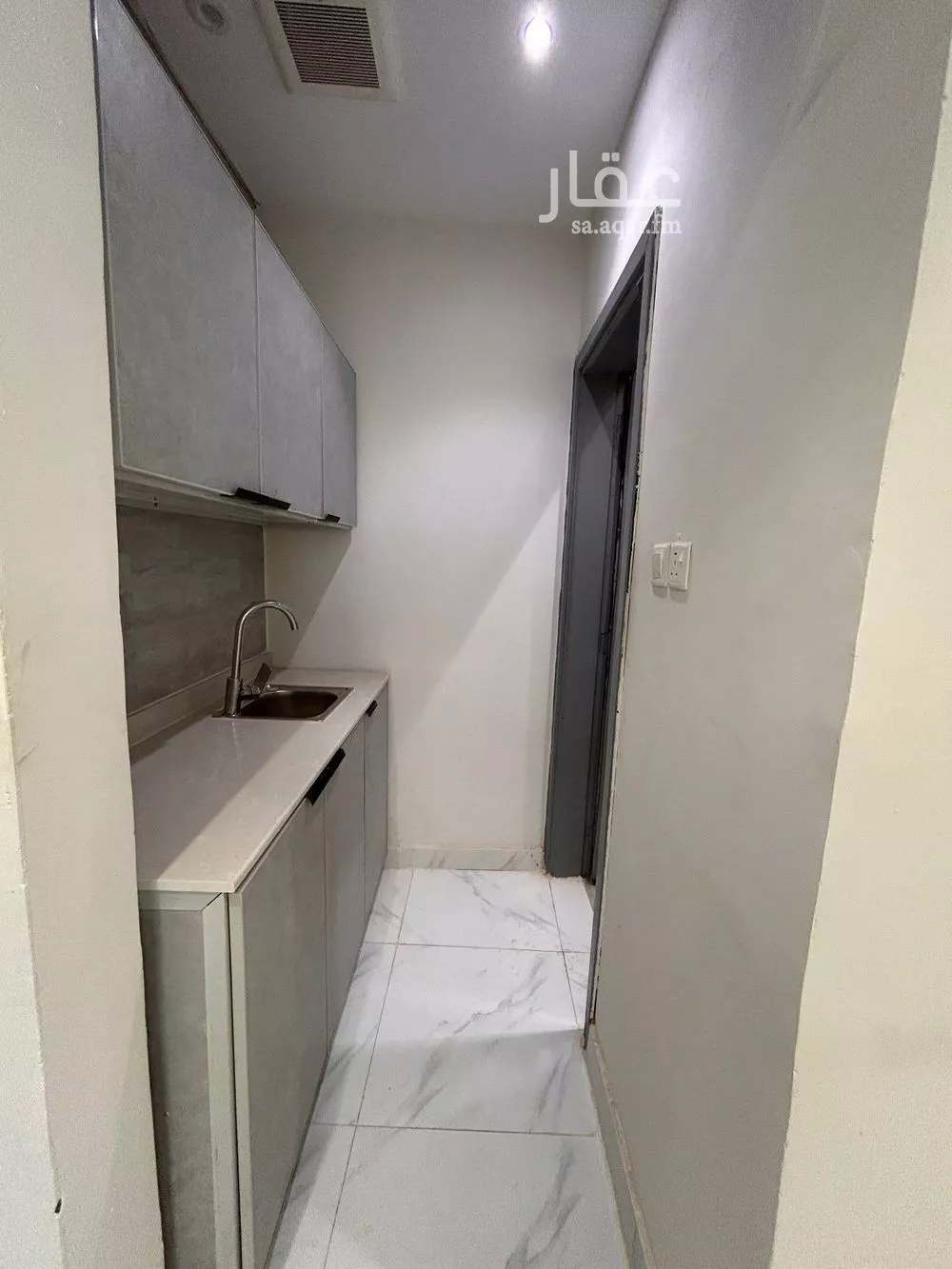 1 bedroom apartment in As Suwaidi Al Gharabi 4