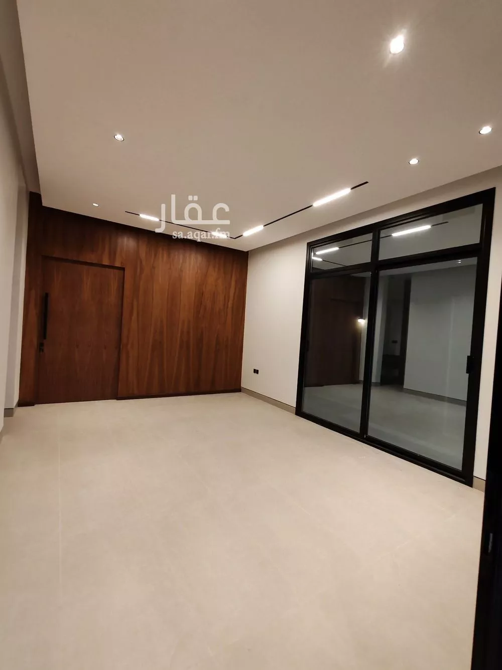 فيلا 3 غرف في العارض 12