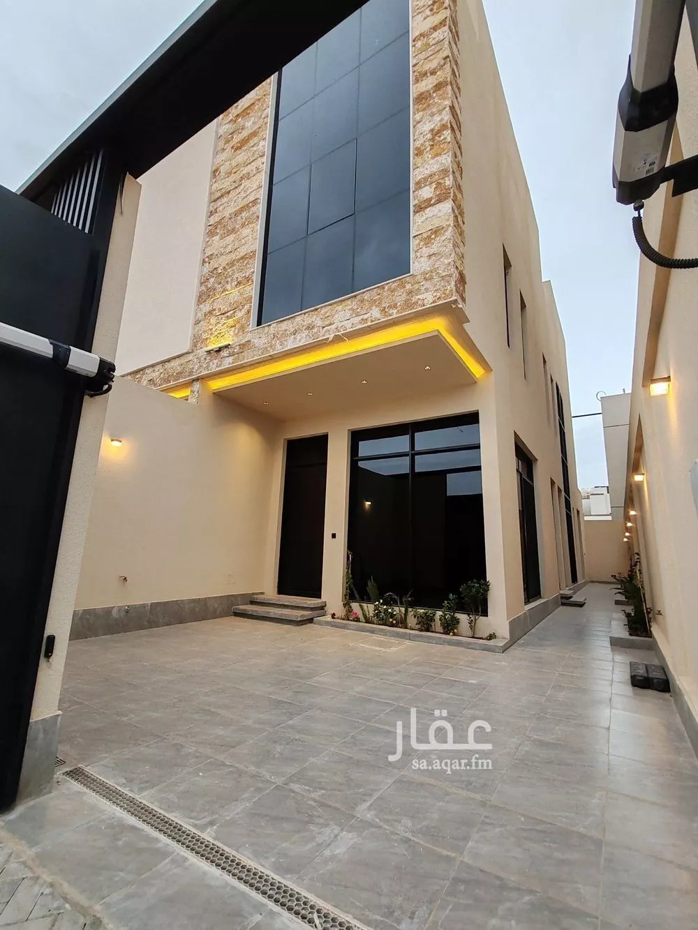فيلا 3 غرف في العارض 3