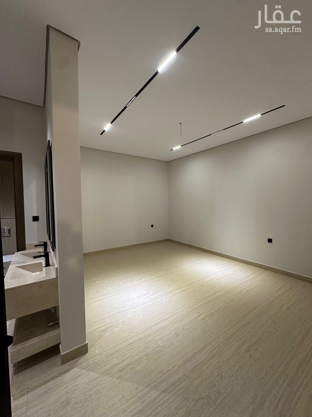4 bedroom villa in Al Zahrah, Riyadh 13