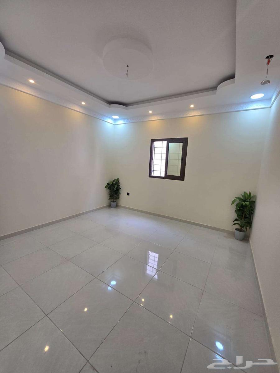 9 bedroom villa in Dahiat King Fahd 16