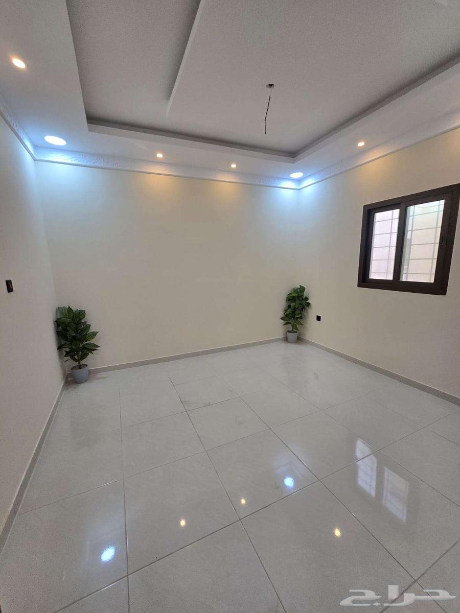 9 bedroom villa in Dahiat King Fahd 17