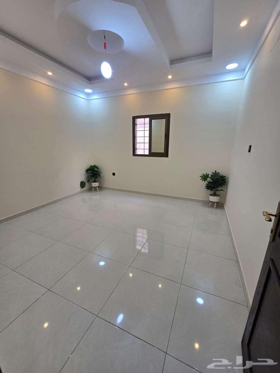 9 bedroom villa in Dahiat King Fahd 18