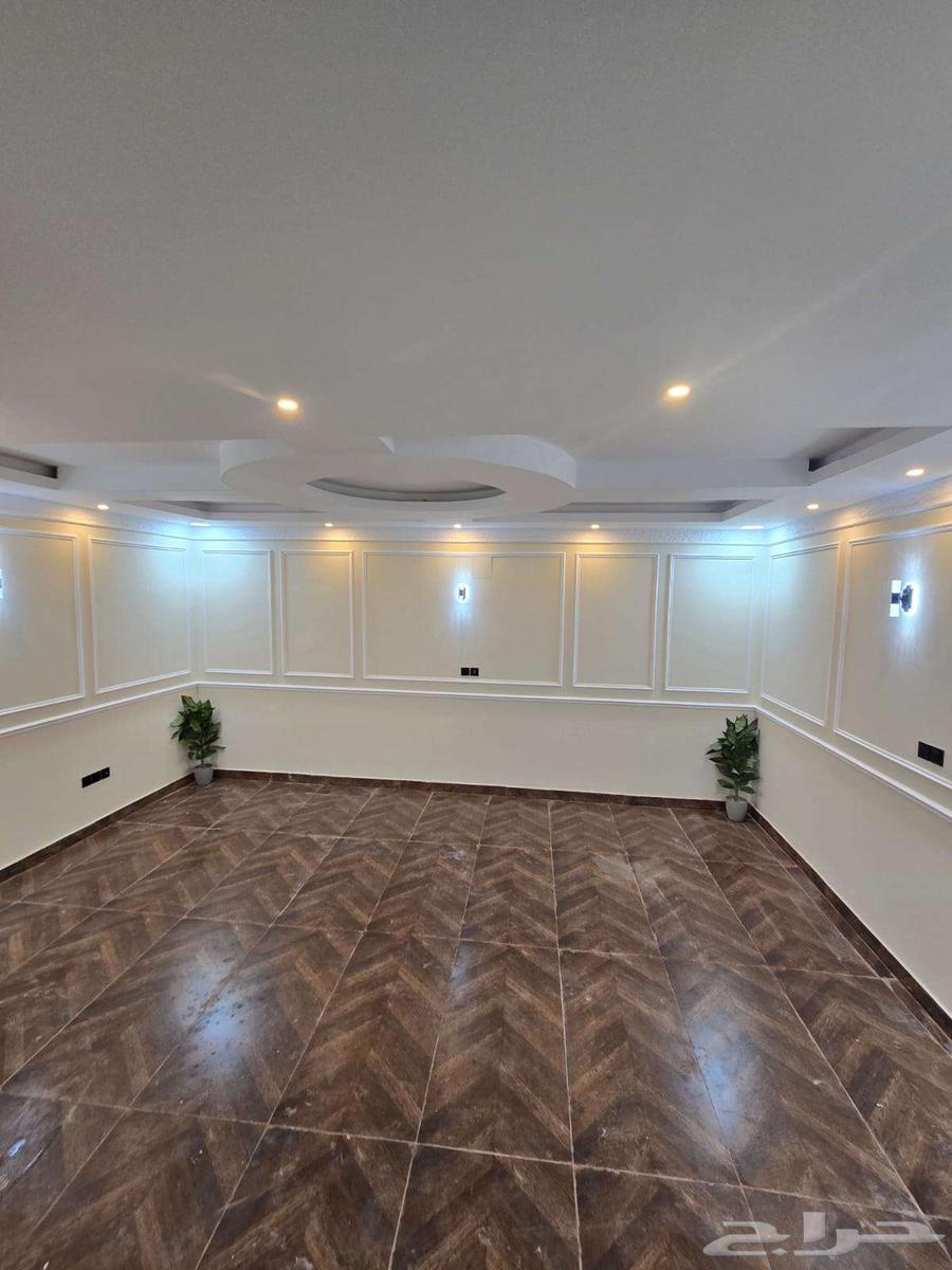 9 bedroom villa in Dahiat King Fahd 22