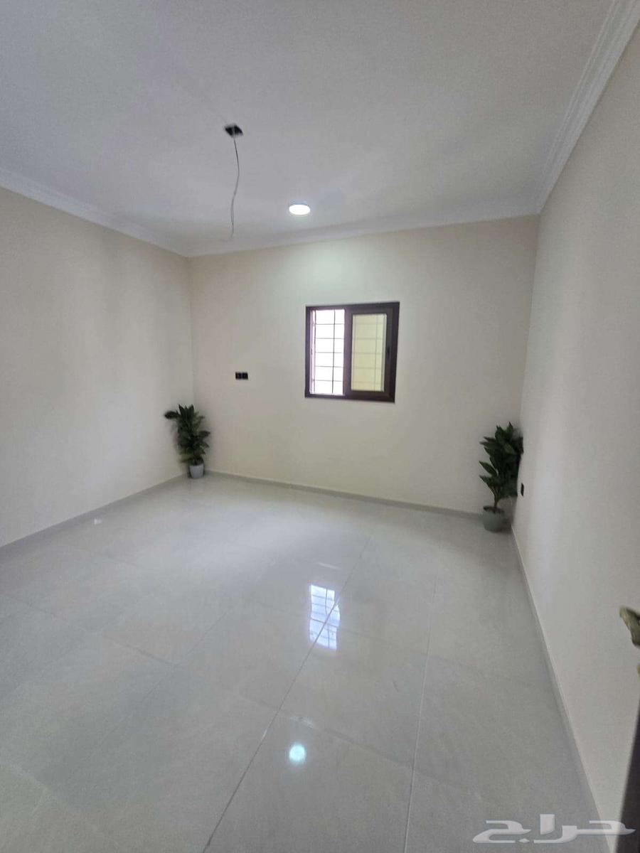 9 bedroom villa in Dahiat King Fahd 8