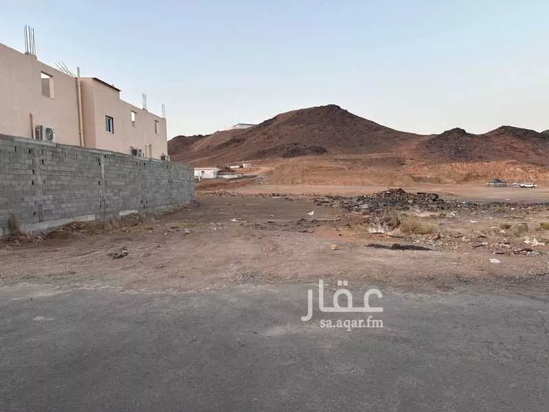 أرض 548 م² في المطار 2