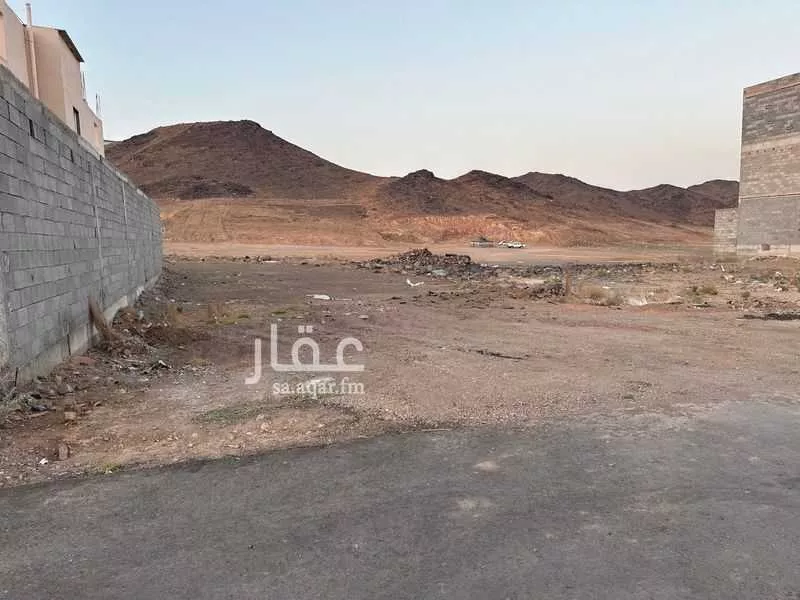 أرض 548 م² في المطار 3