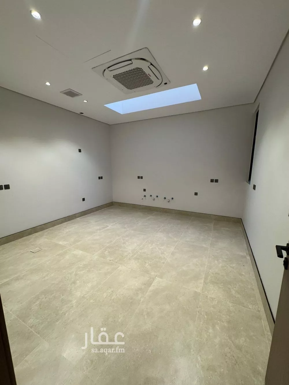 فيلا 5 غرف في المهدية 2