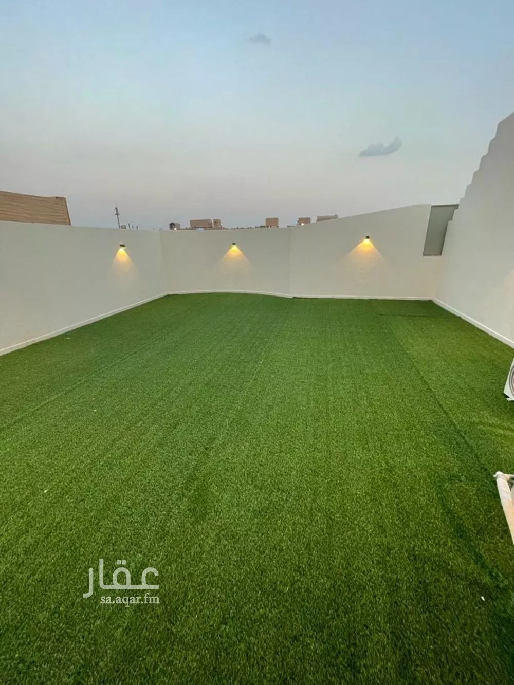 فيلا 8 غرف في النرجس 9