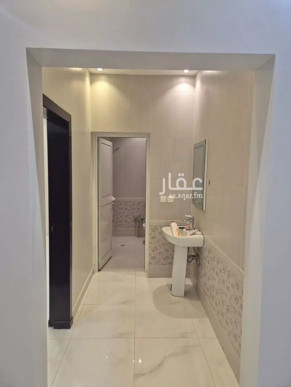 شقة 4 غرف في عكاظ 5