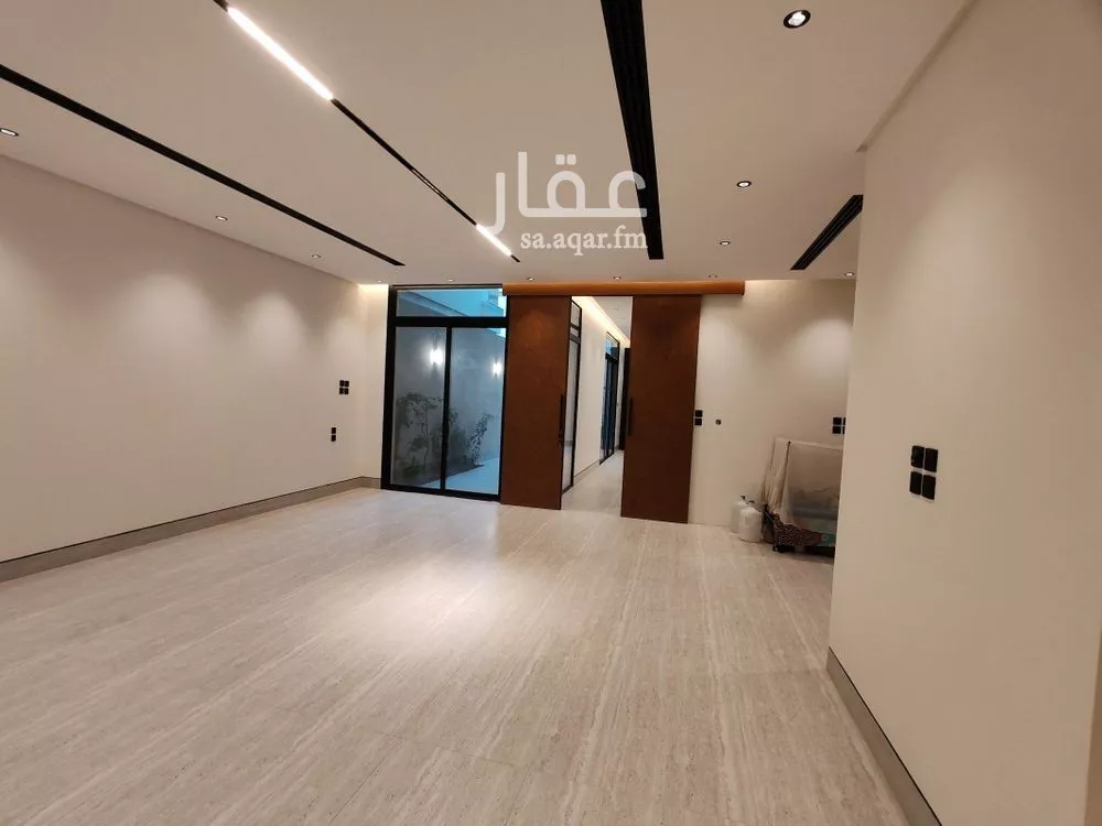 فيلا 3 غرف في العارض 6