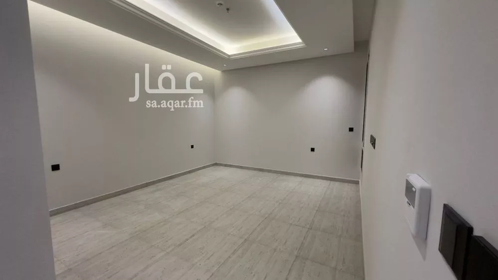 شقة 3 غرف في الملقا 17