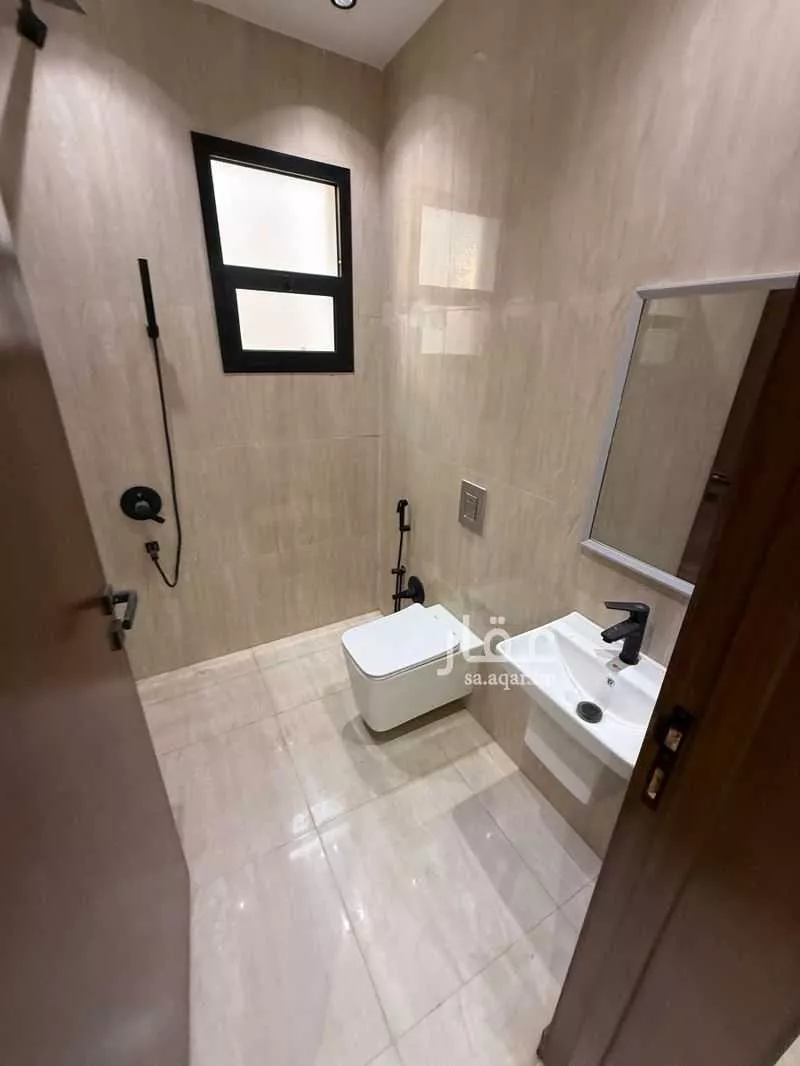 5 bedroom villa in Al Rimal 8