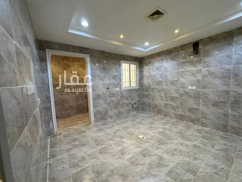 فيلا 4 غرف في بدر 5