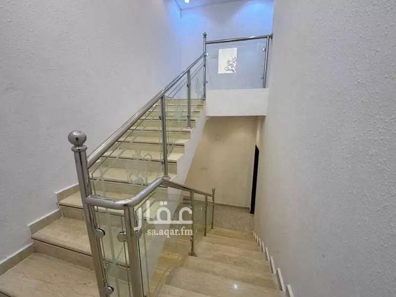 فيلا 4 غرف في بدر 8
