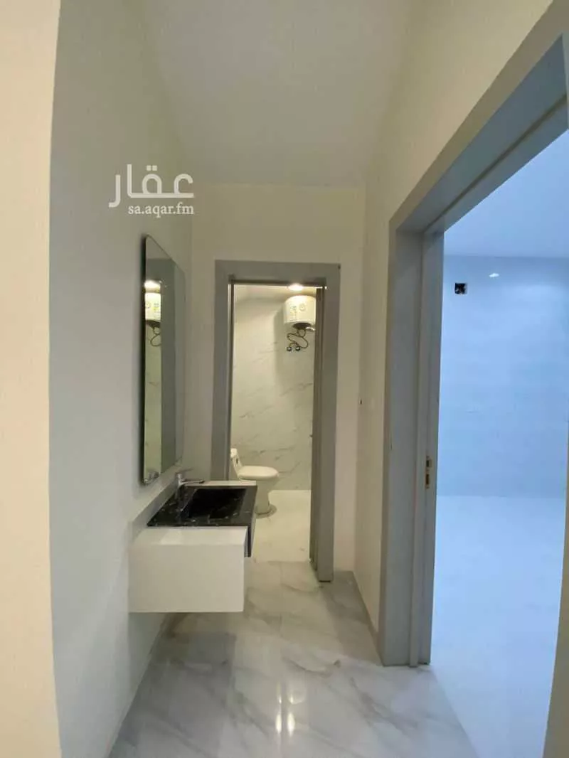 فيلا 7 غرف في الشرق 11