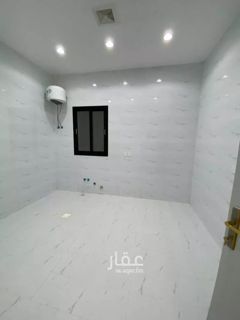 فيلا 7 غرف في الشرق 9