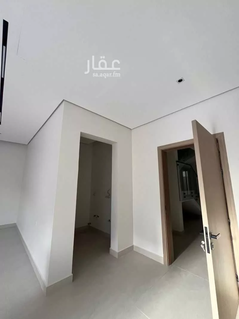 5 bedroom villa in Al Quds 4