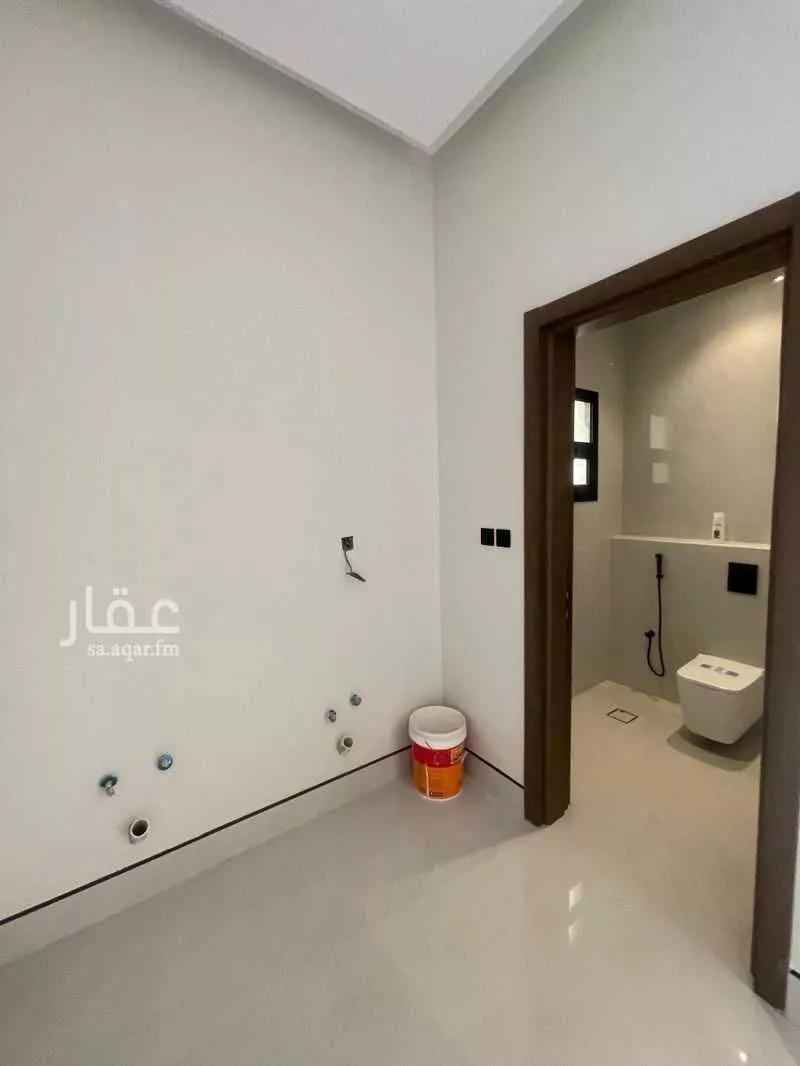 شقة 10 غرف في ظهرة لبن 7